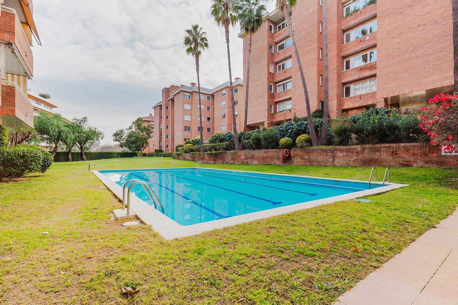 Blueground Pedralbes Pool Garden Ac Bcn-175 Apartment Barcelona