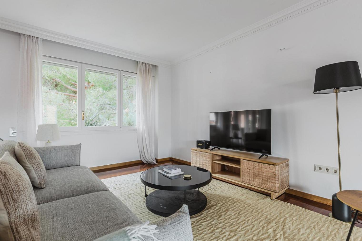 Blueground Pedralbes Pool Garden Ac Bcn-175 Apartment